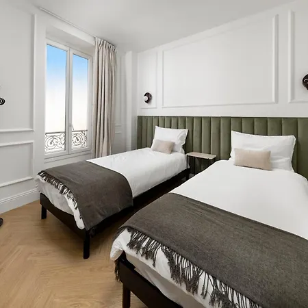 Designer Floor Peaceful Elevator Fiber Wifi, Balcony