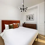 Apartman Designer Floor Peaceful Elevator Fiber Wifi, Balcony